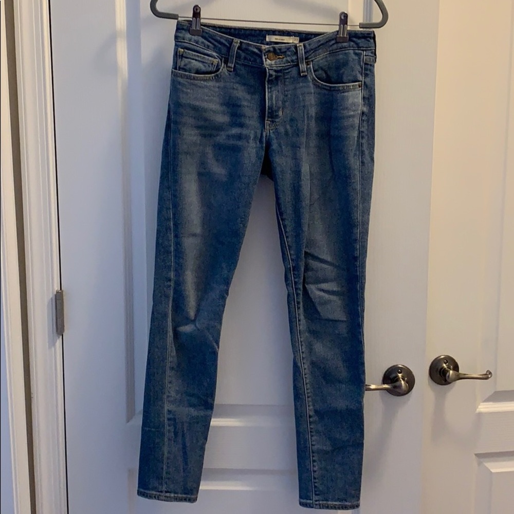 Levi’s 711 Skinny Jeans